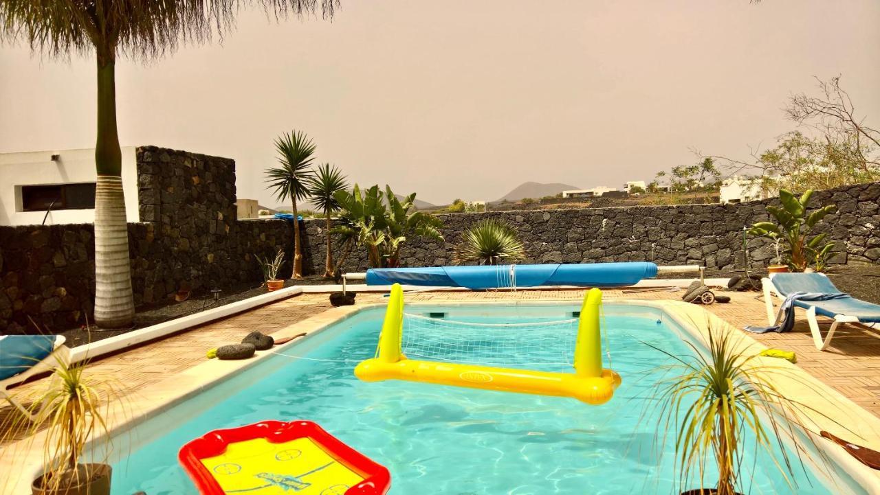 Habitaciones Tia Ela 雅伊萨 外观 照片